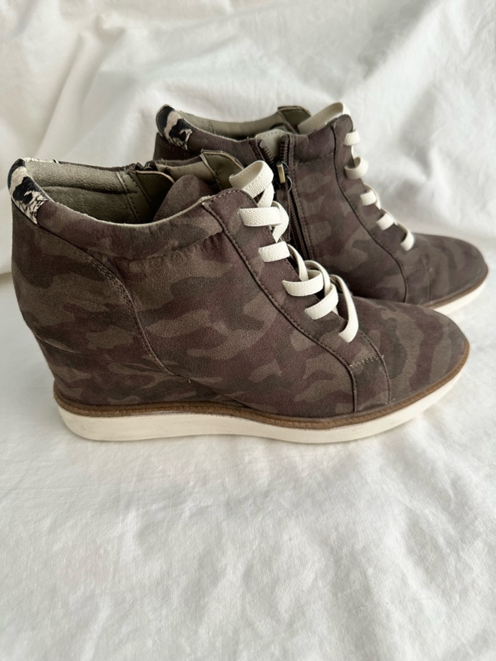 Dr. Scholl's Olive-Taupe Camo High Top Wedge Side Zip Booties